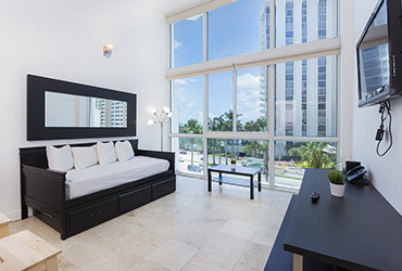 City View apartment, which faces Collins Avenue, comes with one queen size bed in the master bedroom